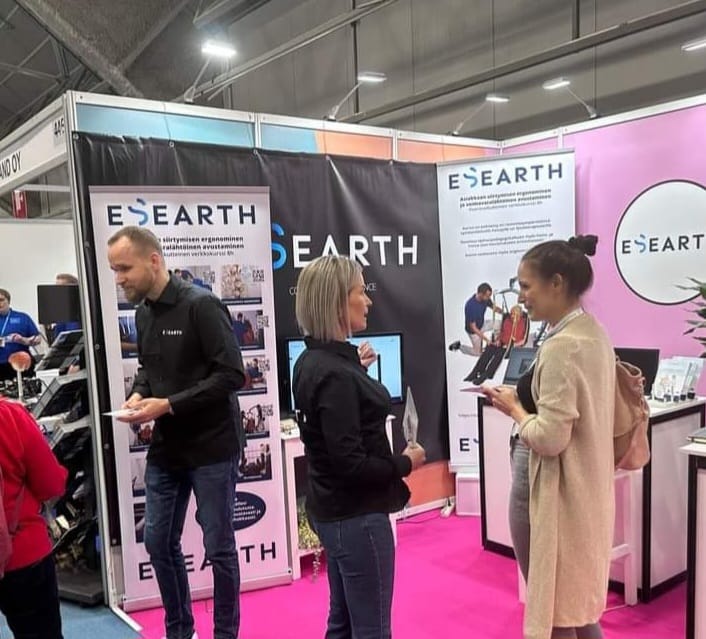 eS Suomi ponnisti apuvälinemessuilta mahdollistamaan asiakas- ja työturvallisuutta hoitotyöhön